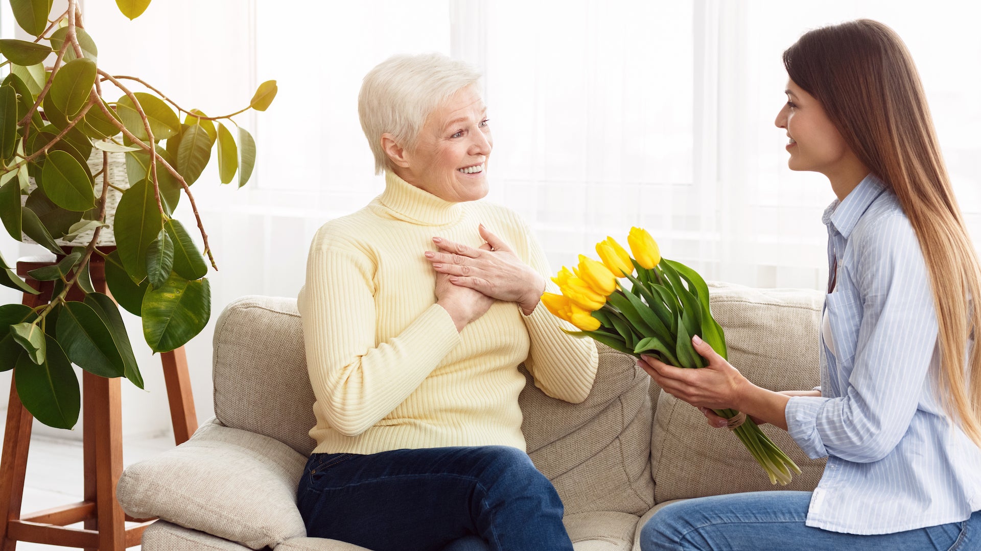 Celebrating Mother's Birthday with Heartfelt Flower Gifts