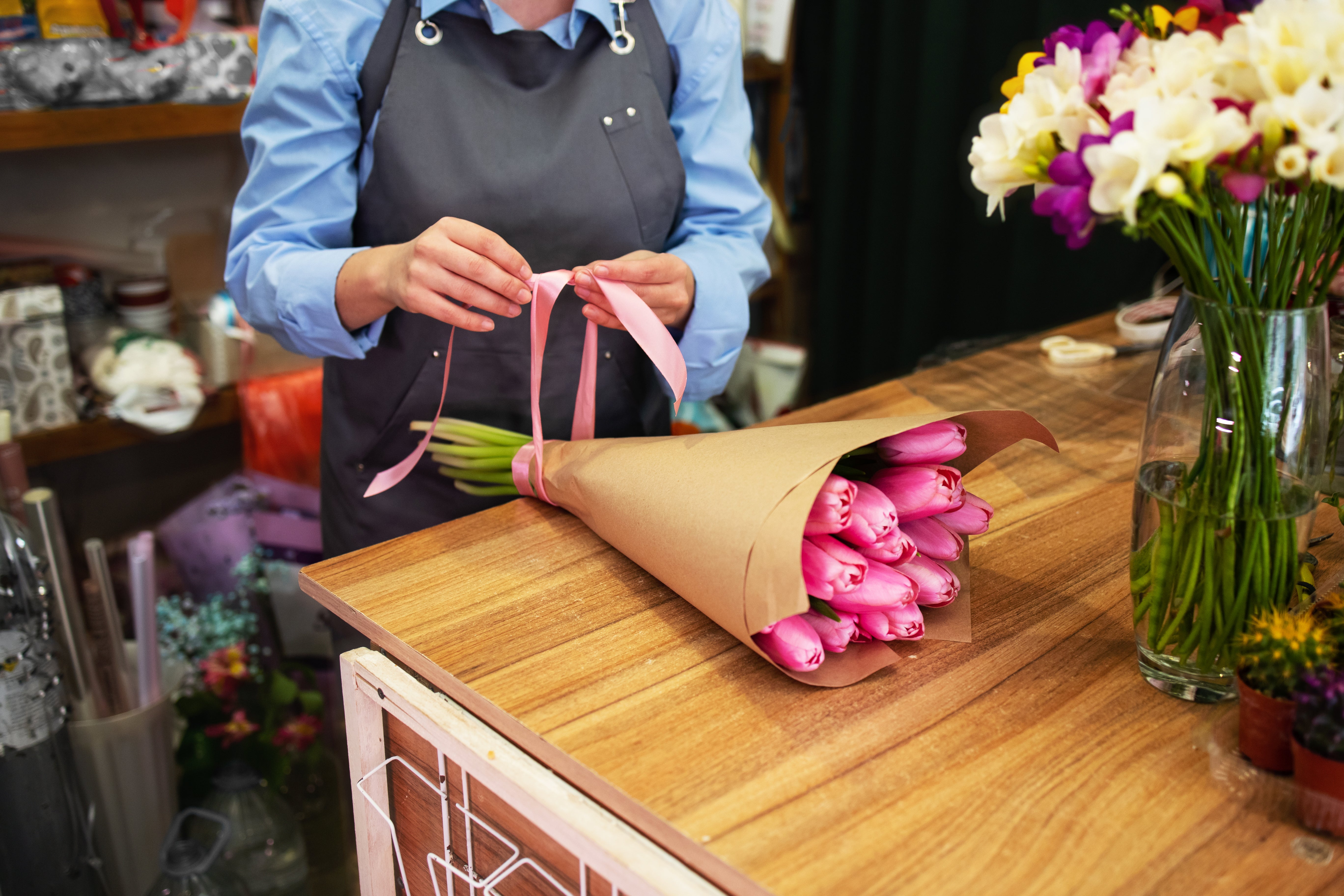 Expressing Emotions with Flowers: When to Send Flowers