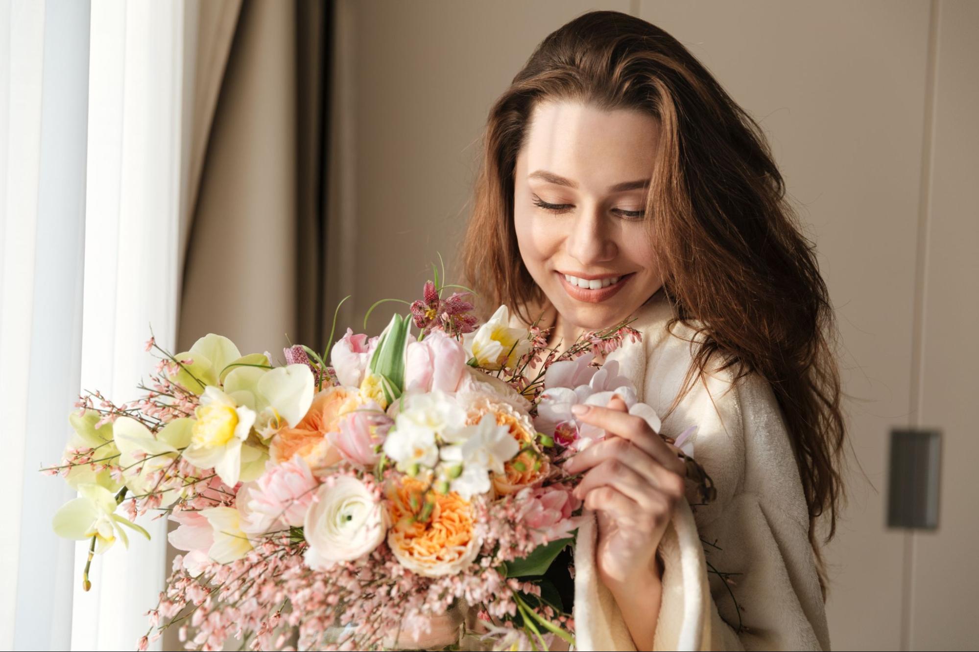 A Helpful Guide on Flowers as Housewarming Gifts