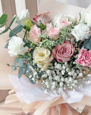 Grace Bouquet - Roses, Spray Roses, Carnation, Matthiola, And Eustoma From Singapore Florist Floristique